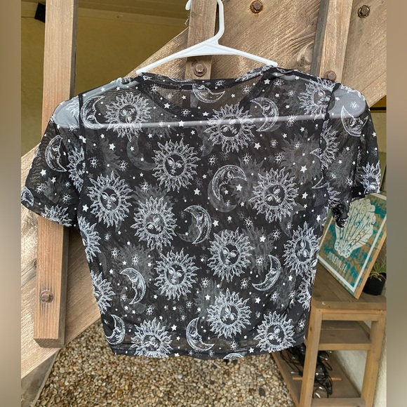 Sheer crop top - Picture 2 of 2